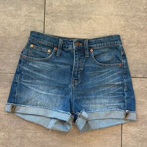 Madewell high rise denim shorts size 25